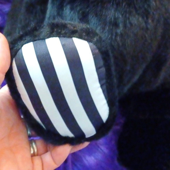 DOLLSKILL WIDOW GOTH BUNNY BAG BLACK PURPLE EYES BACKPACK BLACK FURRY STRAPS - Picture 4 of 15